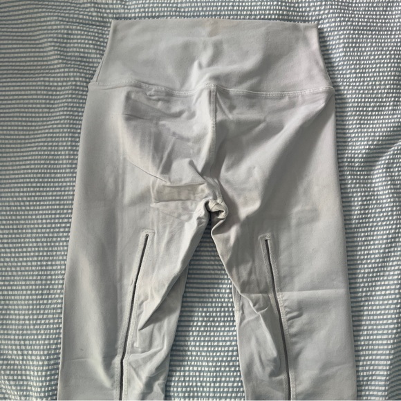 ALO YOGA DASH LEGGINGS - Picture 3 of 6